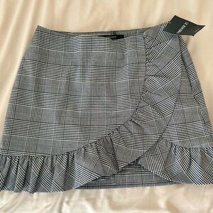 Forever 21 Black and White Wrap Mini Skort